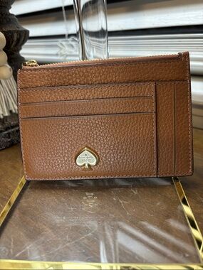 kate spade Pebbled Leather Card Case in Tan Brown with Gold Spade Logo